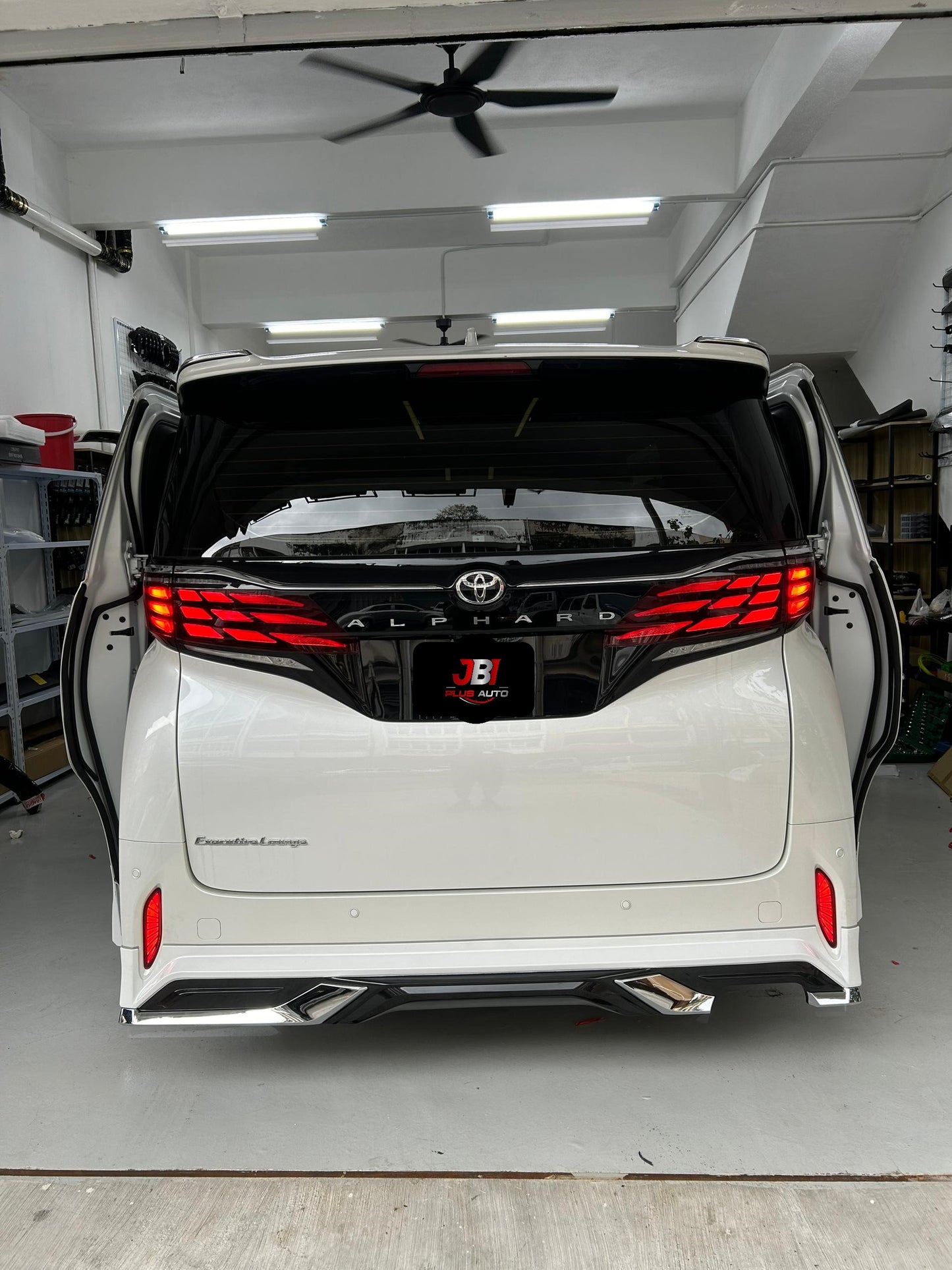 Toyota Alphard Vellfire AGH40 AH40 LED Reflector Brake Running Light Lamp