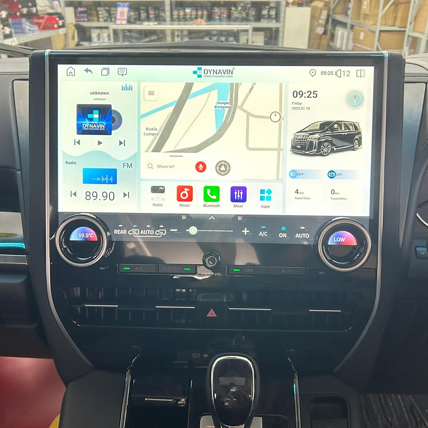 Toyota AGH30 Alphard Vellfire DYNAVIN DM40 Pro 15inch Android player
