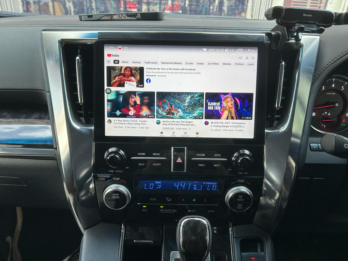 Toyota Vellfire Alphard AGH30 Dynavin Android Player 11.6 inch 8+256GB QLED