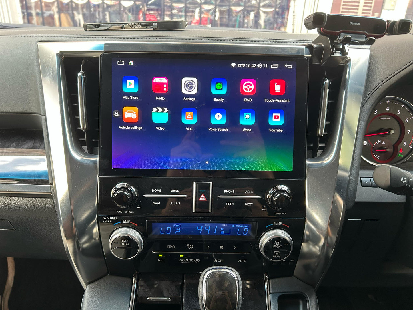 Toyota Vellfire Alphard AGH30 Dynavin Android Player 11.6 inch 8+256GB QLED