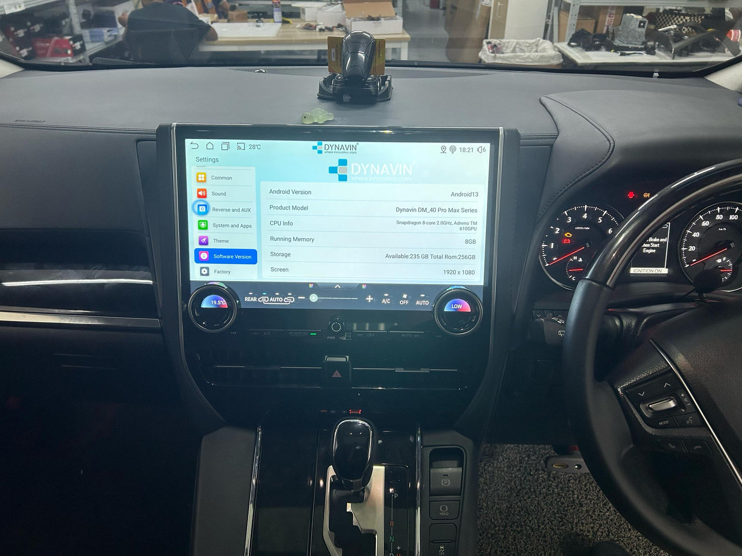 Toyota AGH30 Alphard Vellfire DYNAVIN DM40 Pro 15inch Android player
