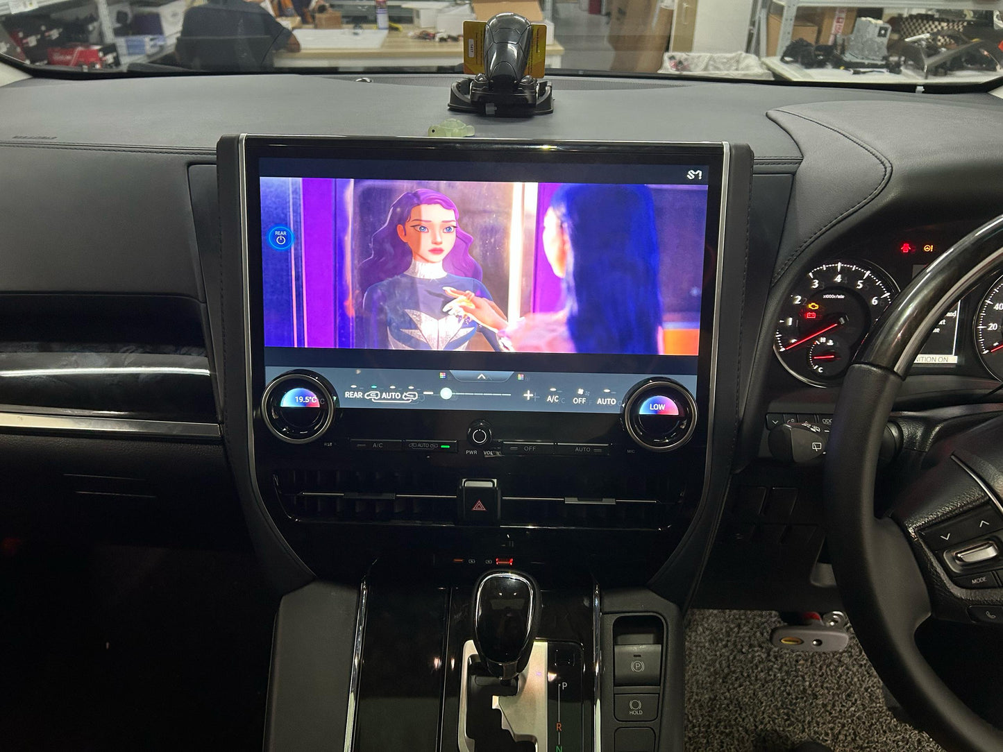 Toyota AGH30 Alphard Vellfire DYNAVIN DM40 Pro 15inch Android player