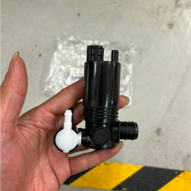Toyota Alphard Vellfire 40 Series AGH40 AAHH40 Genuine Toyota Wiper reservoir pump 85315-V2010 85330-16200