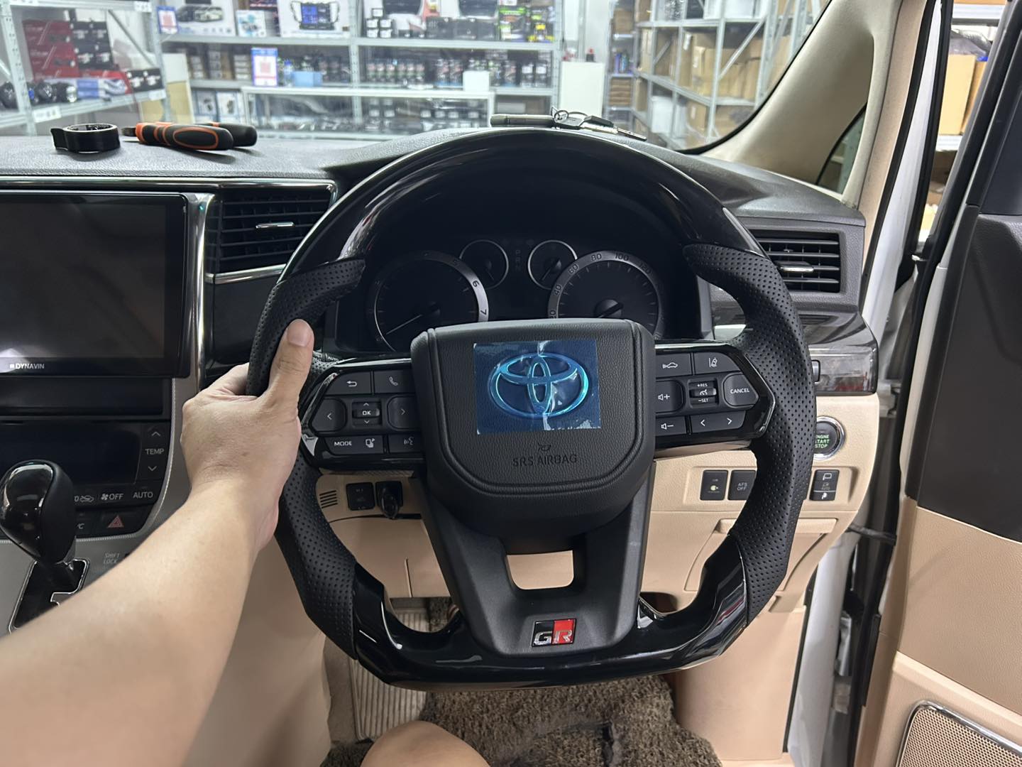 For Toyota Alphard Vellfire AGH30 GR Steering Carbon Fiber Steering Wheels