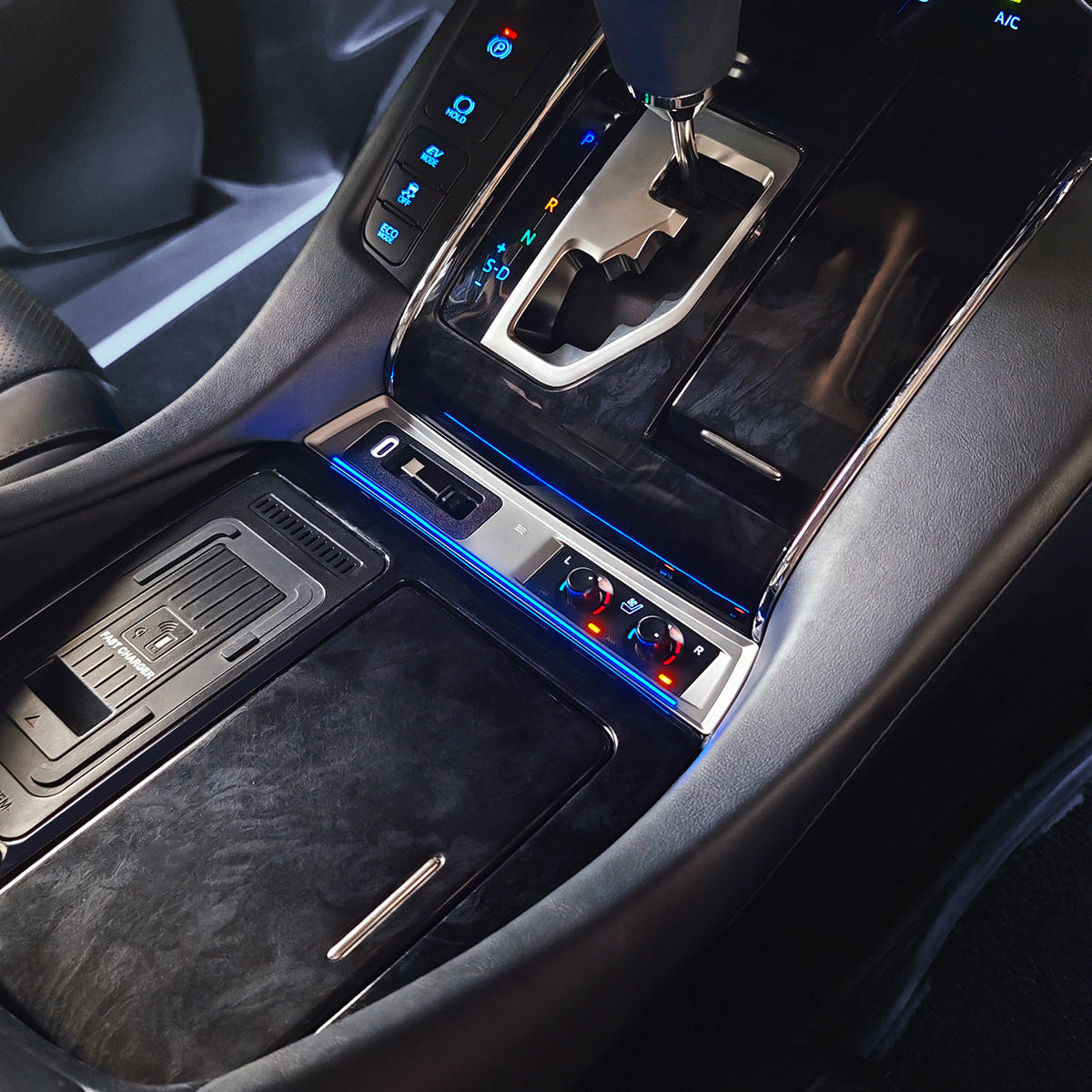 Toyota Alphard Vellfire AGH30 Middle Front Row Armrest USB Type-C Adaptor 45W Fast charging