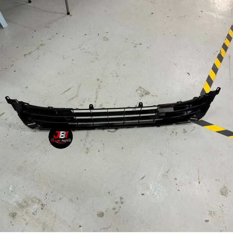 Toyota Vellfire TAHA40W-PFZTT Front Bumper Lower Center Grille Original Japan Part Number 53102-V2120